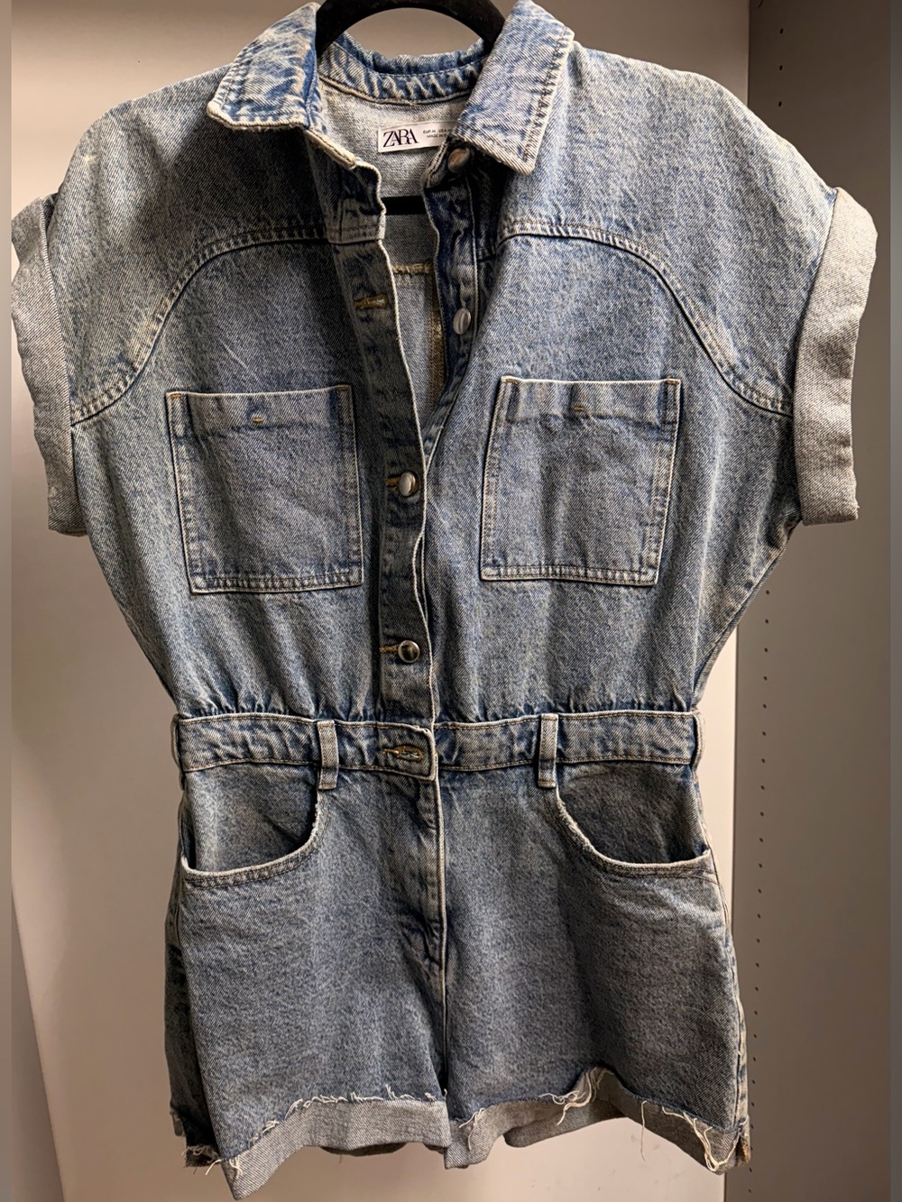 ZARA Denim Short Sleeve Romper / Playsuit – Light Wash. size M